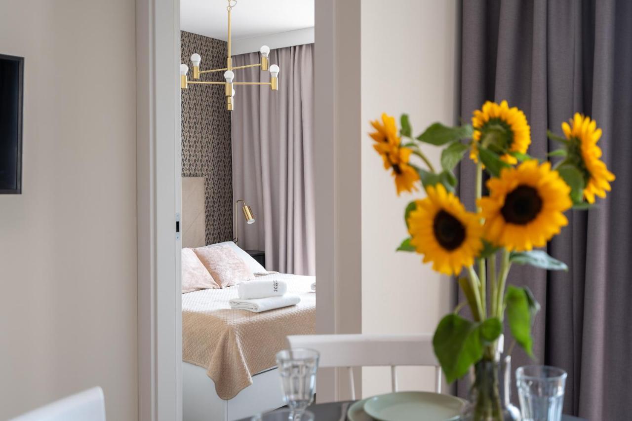 3 Minutes Apartments Old Town Cracovia Esterno foto