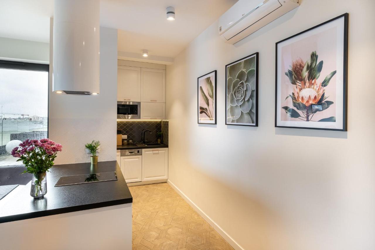 3 Minutes Apartments Old Town Cracovia Esterno foto